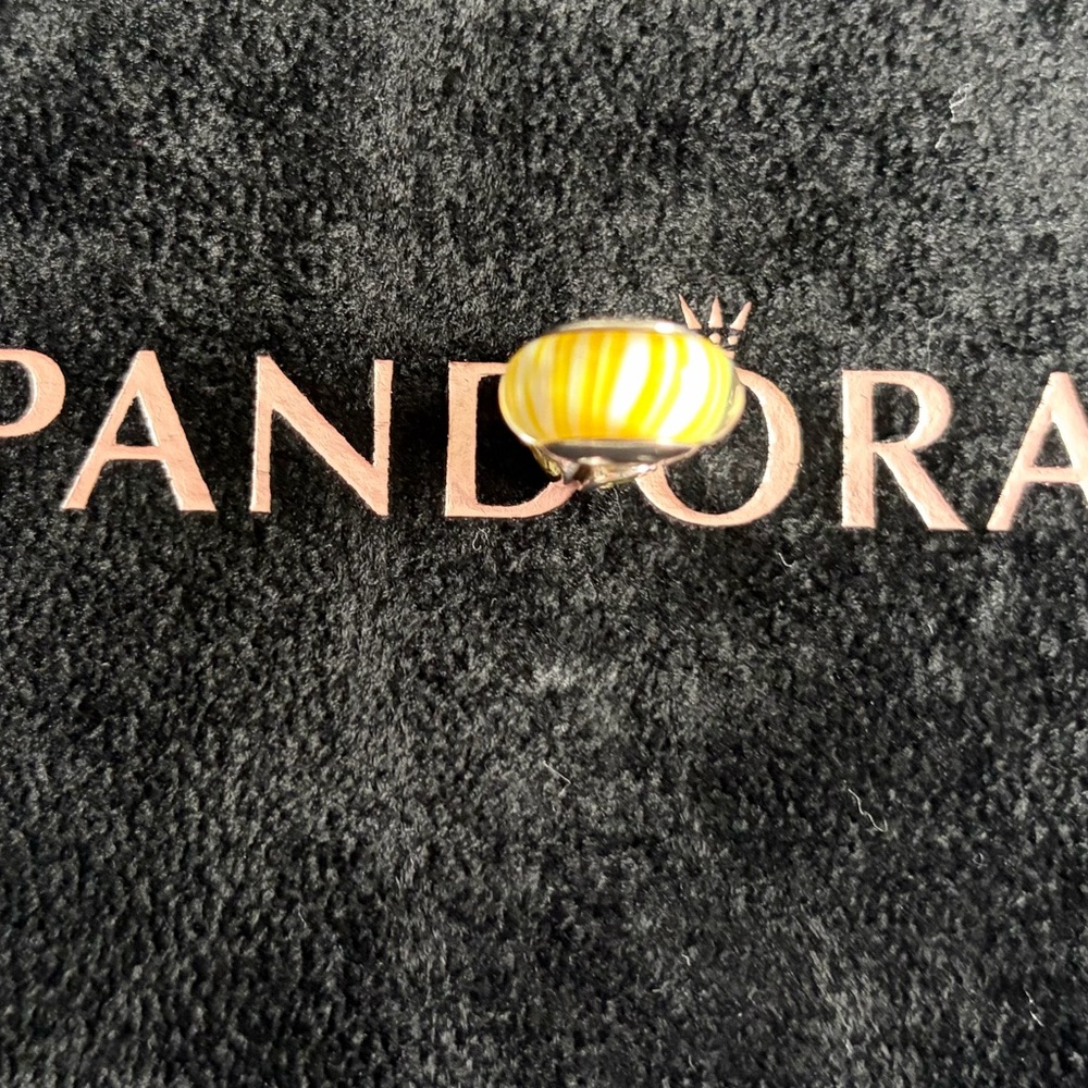 Pandora Yellow and white Murano glass bead